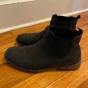 J75 men’s black Mulligan Chelsea boots